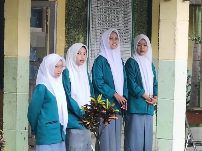 OSIM MAN 1 Sarolangun Gelar Sholawat Bersama Pagi Hari