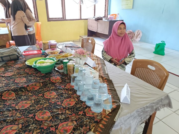 Siswa MAN 1 Sarolangun Antusias Ikuti Ujian Prakarya