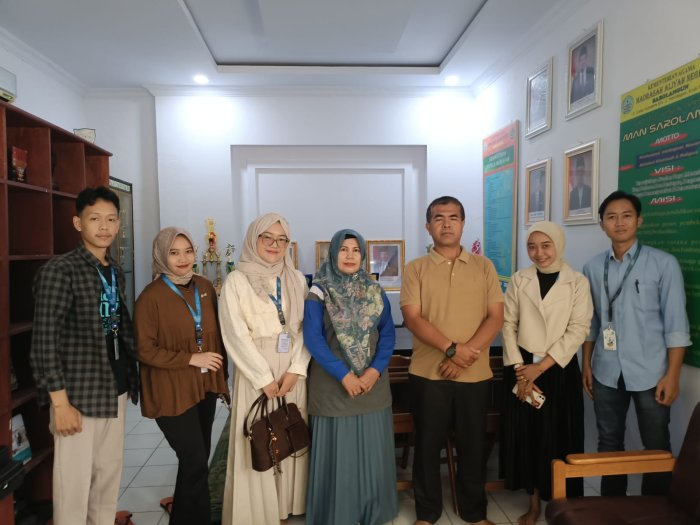 Sosialisasi Tim Ruang Guru Hadirkan Semangat Belajar Baru Di Kelas