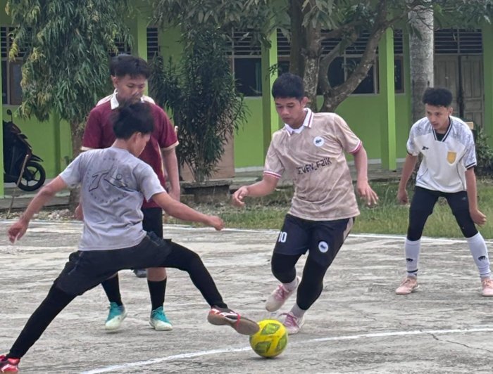 Turnamen Futsal Antar Kelas Meriahkan MAN 1 Sarolangun Turnamen Futsal Antar Kelas Meriahkan MAN 1 Sarolangun