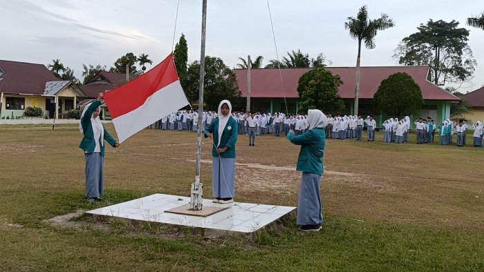 Semangat Kepahlawanan, MAN 1 Sarolangun Gelar Upacara Hari Pahlawan 10 November 2025 Semangat Kepahlawanan, MAN 1 Sarolangun Gelar Upacara Hari Pahlawan 10 November 2025