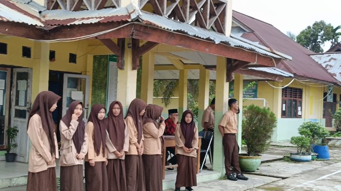 MAN 1 Sarolangun Adakan Solawat Bersama di Halaman Sekolah