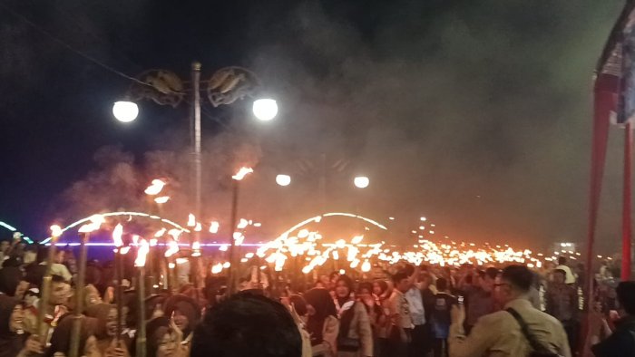 Obor Semarakkan Peringatan HUT RI ke-81 di Sarolangun Obor Semarakkan Peringatan HUT RI ke-81 di Sarolangun