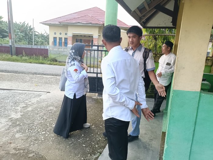 MAN 1 Sarolangun Sambut Siswa di Hari Pertama Sekolah
