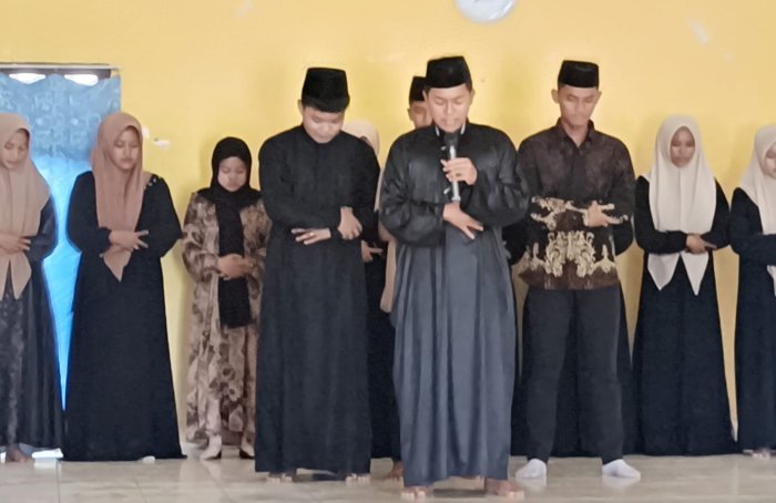 Kelas XA Tampilkan Aksi Terbaik di Lomba Sholat Jenazah