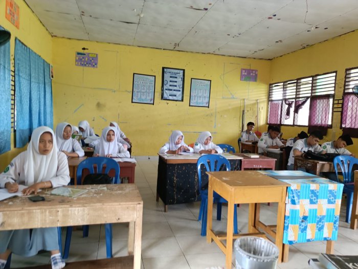 Semangat Tak Kendur, Siswa MAN 1 Sarolangun Tetap Antusias Belajar di Hari ke-5 Ramadan
