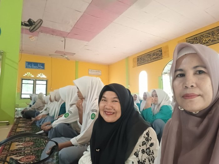 MAN 1 Sarolangun Adakan Yasinan Bersama Siswa dan Guru MAN 1 Sarolangun Adakan Yasinan Bersama Siswa dan Guru