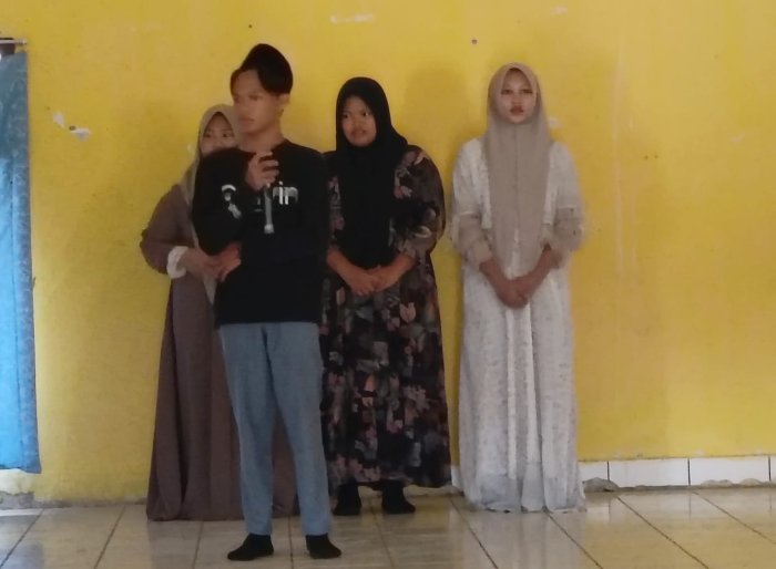 Penampilan XI MIA Memukau di Lomba Sholawat MAN 1 Sarolangun