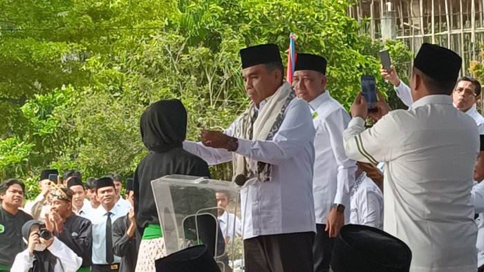 Pembukaan Olimpiade Madrasah Indonesia (OMI) di MTs Miftahul Ulum Singkut Berlangsung Meriah