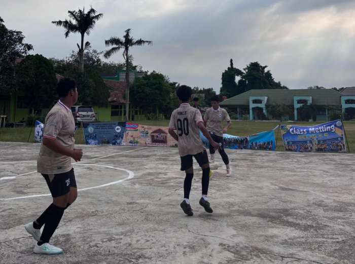 Tim XI Agama Raih Juara Futsal Class Meeting MAN 1 Sarolangun Tim XI Agama Raih Juara Futsal Class Meeting MAN 1 Sarolangun