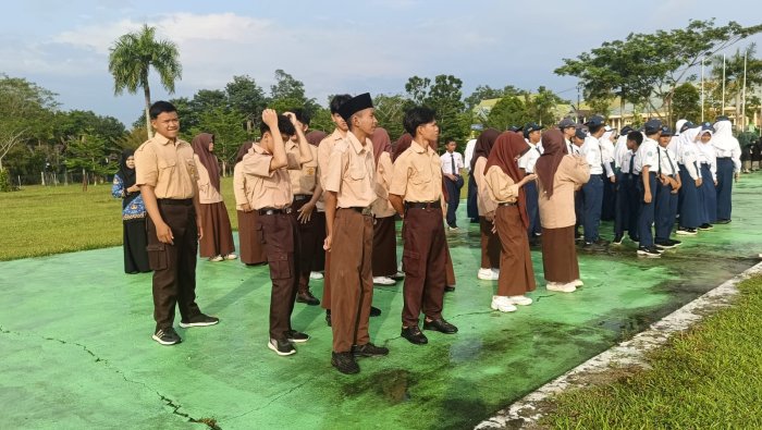 Siswa MAN 1 Sarolangun Ikuti Upacara Harkitnas ke-118 Siswa MAN 1 Sarolangun Ikuti Upacara Harkitnas ke-118