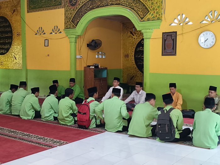 Jum'at Berkah  di MAN 1 Sarolangun Gelar Yasinan Bersama Mempererat Ukhuwah dan Raik Keberkahan