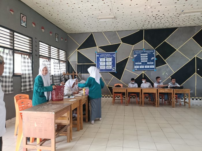 OSIM MAN 1 Sarolangun Galang Beras Duka