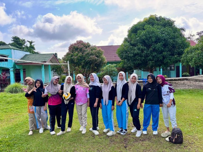 Pertandingan Voli Hari Kedua Class Meeting MAN 1 Sarolangun Pertandingan Voli Hari Kedua Class Meeting MAN 1 Sarolangun