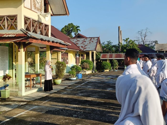 Wakur MAN 1 Sarolangun Sampaikan Jadwal Libur Nasional Wakur MAN 1 Sarolangun Sampaikan Jadwal Libur Nasional